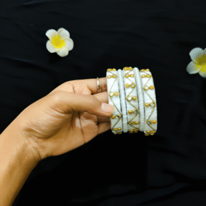 ১০০% হাতে তৈরি ইউনিক চুড়ি