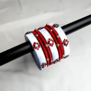 হাতে তৈরি রঙিন প্রিমিয়াম চুড়ি